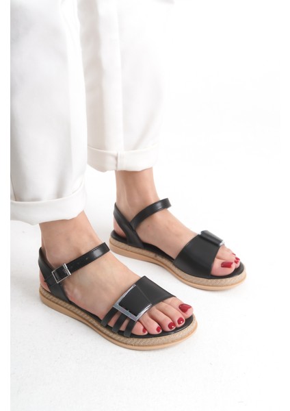 Hasır Şeritli Gümüş Tokalı Rahat Alçak Düz Taban Yazlık Kadın Siyah Sandalet Terlik