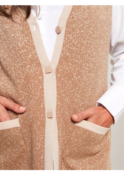 Yeni Sezon V Yaka Desenli Kadın Triko Yelek fırsatları