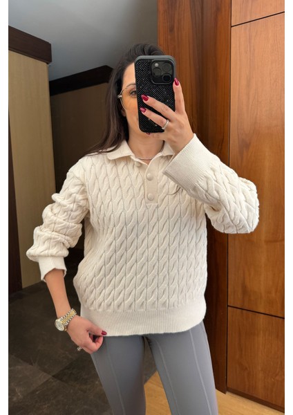 Saç Örgülü Yeni Sezon Düğmeli Triko Kazak- Ekru fiyatları
