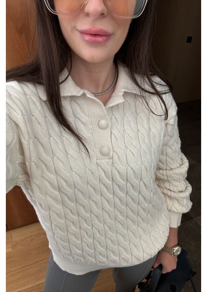 Saç Örgülü Yeni Sezon Düğmeli Triko Kazak- Ekru fırsatları