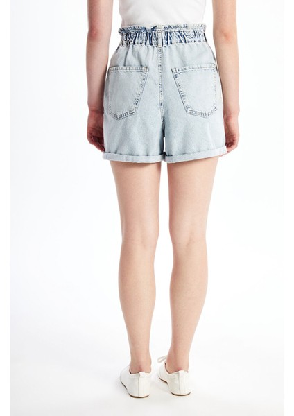 Yeni Sezon Kadın Beli Lastikli Düz Jean Şort fırsatları