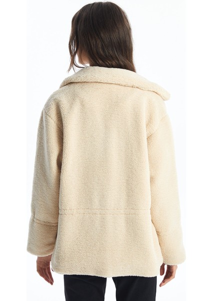 Yeni Sezon Gömlek Yaka Kadın Pelüş Kaban indirimleri