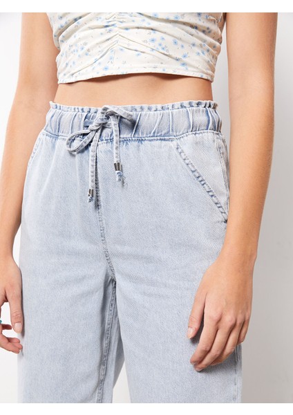 Yeni Sezon Kadın Mom Fit Düz Jean Pantolon modelleri