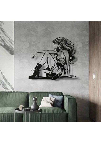Cool Girl Metal Duvar Dekoru – Modern Kadın Figürü, Minimalist Sanat Tasarımı fırsatları