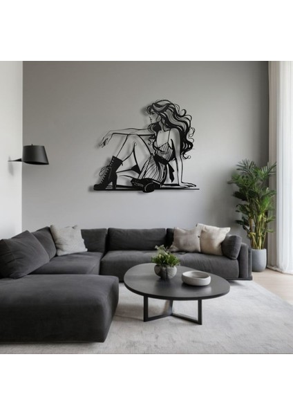 Cool Girl Metal Duvar Dekoru – Modern Kadın Figürü, Minimalist Sanat Tasarımı