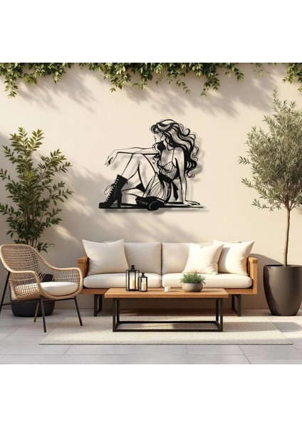 Cool Girl Metal Duvar Dekoru – Modern Kadın Figürü, Minimalist Sanat Tasarımı