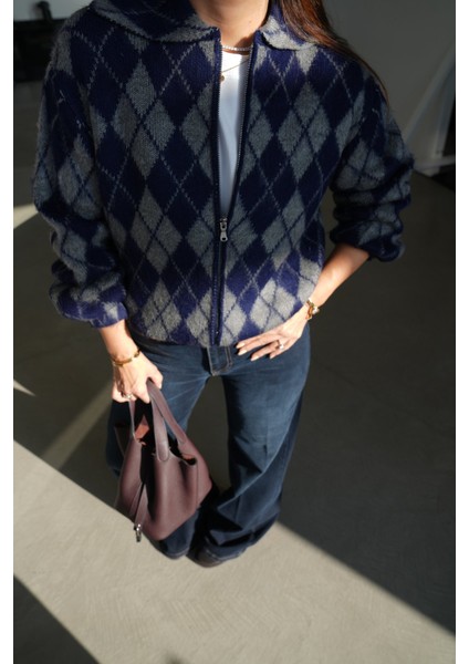 Önden Fermuarlı Polo Yaka Baklava Desenli Hırka modelleri