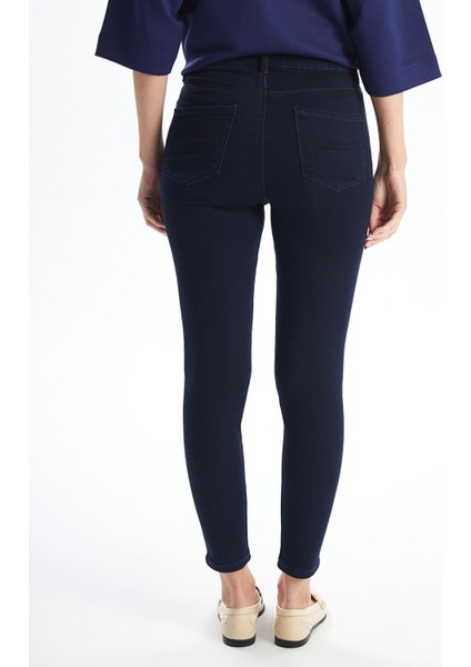 Yeni Sezon Slim Fit Kadın Içi Şardonlu Jean Pantolon indirimleri