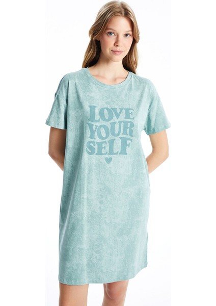 Yeni Sezon Bisiklet Yaka Baskılı Kadın Gecelik