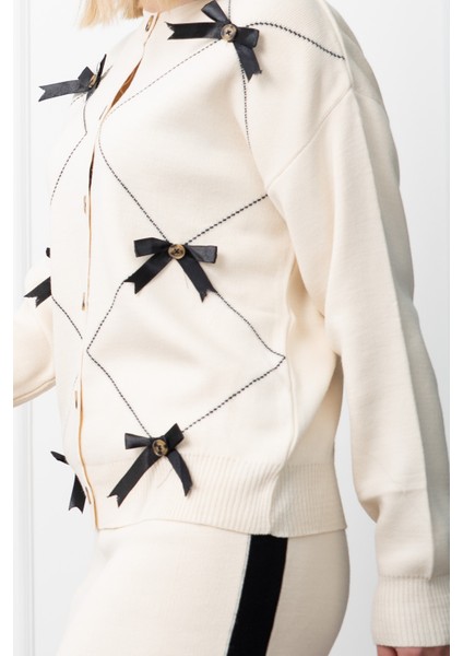 Riva Elegant Knit Set – Fiyonk Detaylı Triko Ikili Takım fırsatları