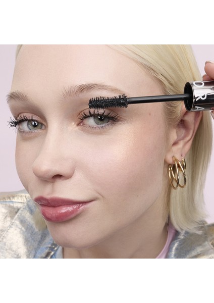 Makeup Must-Haves - 6 Vazgeçilmez Makyaj Ürünü 0,30 G + 14 ml + 5 ml + 6 ml + 3,5 G + 6,5 ml