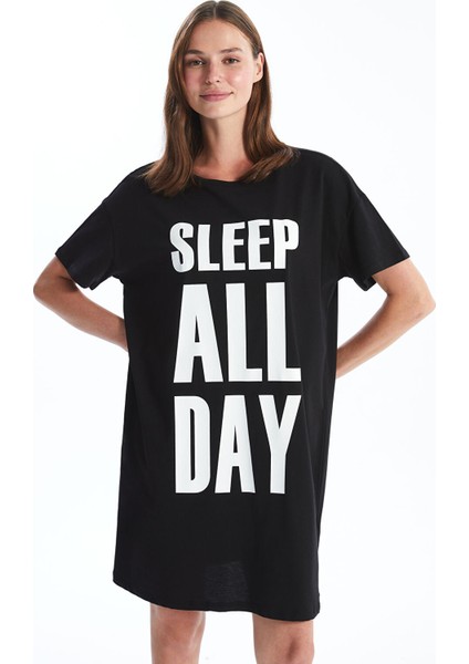 Yeni Sezon Bisiklet Yaka Baskılı Kadın Gecelik