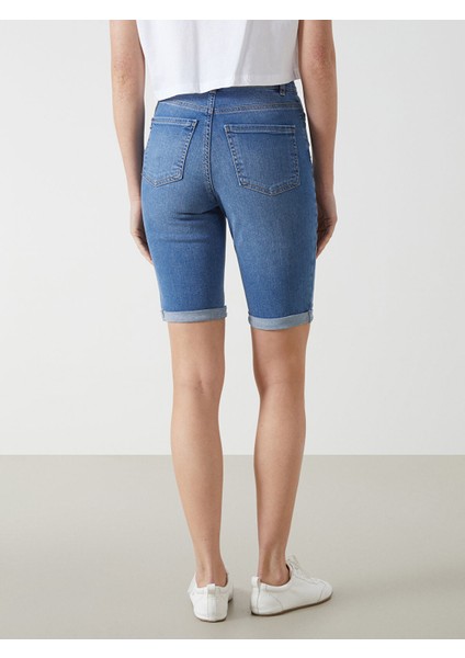 Yeni Sezon Bermuda Fit Kadın Jean Şort fırsatları