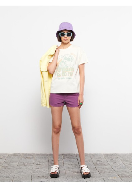 Yeni Sezon Yüksek Bel Standart Fit Düz Cep Detaylı Kadın Jean Şort modelleri