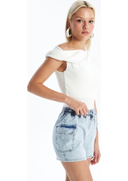 Yeni Sezon Beli Lastikli Bermuda Fit Kadın Jean Şort