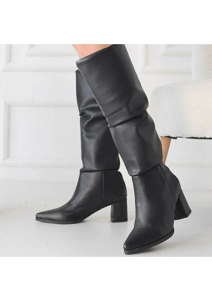 Lvsqvr Pitay Siyah Cilt Topuklu Çizme (Numara: 39) fırsatları