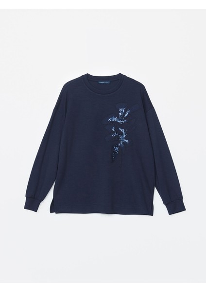 Yeni Sezon Bisiklet Yaka Nakışlı Oversize Kadın Sweatshirt indirimleri