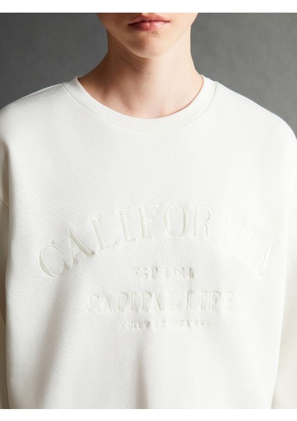 Yeni Sezon Bisiklet Yaka Nakışlı Kadın Kalın Sweatshirt modelleri