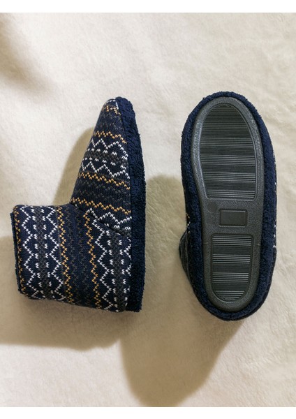 Yeni Sezon Nakışlı Erkek Ev Botu fırsatları