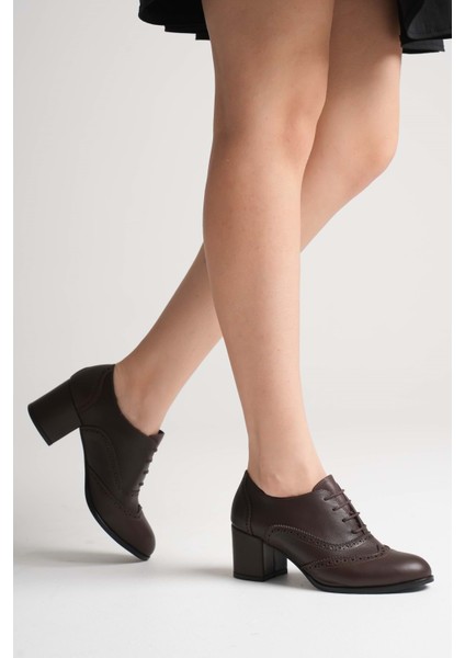 Kadın Hakiki Deri Lazer Detaylı Şık Topuklu Ayakkabı - Kahve