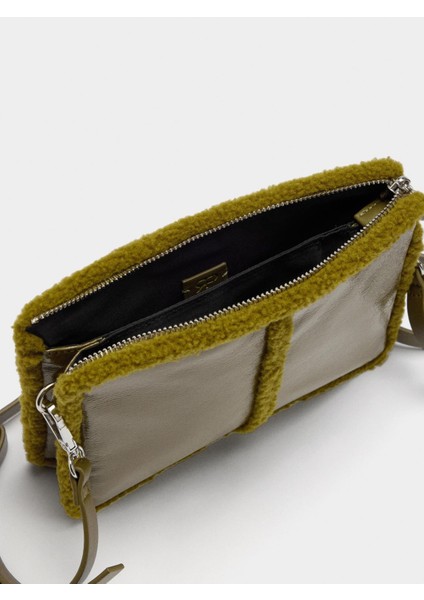 Kürk Efekt Kenarlı Çapraz Çanta fırsatları