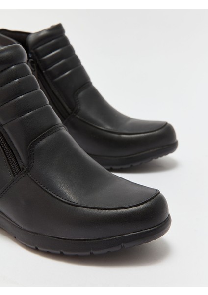 Yeni Sezon Deri Görünümlü Kadın Bot modelleri