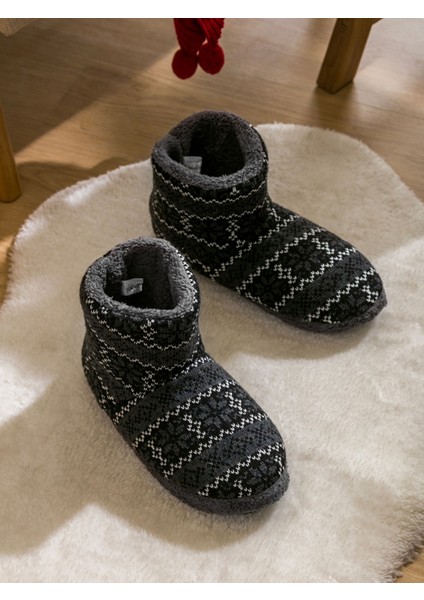 Yeni Sezon Nakış Detaylı Erkek Ev Botu fiyatları