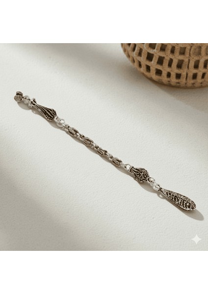 Kurşun Tasarım Gümüş Renk Kral Zincirli Tek Kamçılı Kararmaz Metal Püskül fiyatları