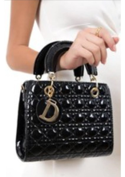 Bayan El ve Omuz Çantası