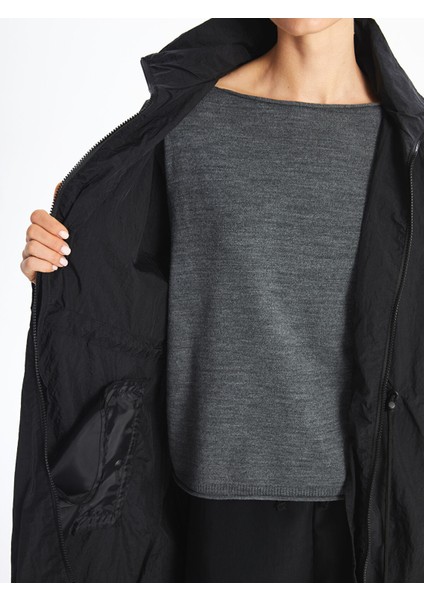 Yeni Sezon Kapüşonlu Düz Oversize Kadın Yağmurluk fırsatları