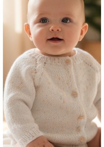 0-1 Yaş Örgü Beyaz Renkli Kırçıllı Bebek Hırkası