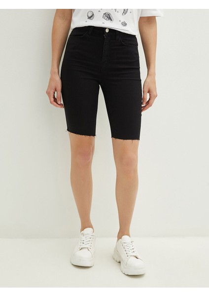 Yeni Sezon Kadın Cep Detaylı Düz Jean Şort fırsatları