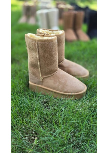 Kadın Lüx Süet Içi Kürklü Kışlık Kalın Taban Konforlu Bot