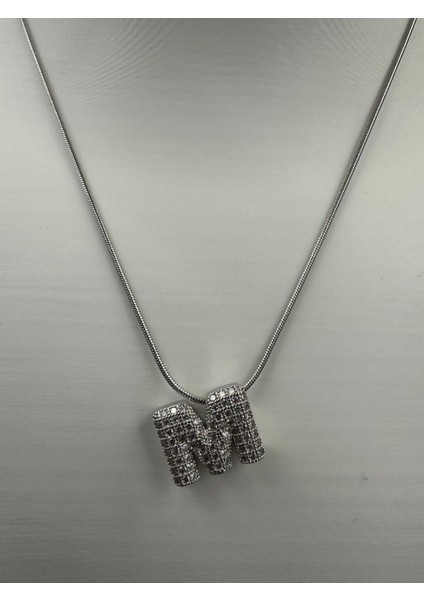 Gümüş Renk Taşlı M Harfi Kolye modelleri