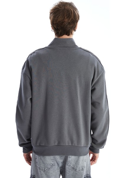 Yeni Sezon Dik Yaka Uzun Kollu Erkek Fermuarlı Sweatshirt fırsatları
