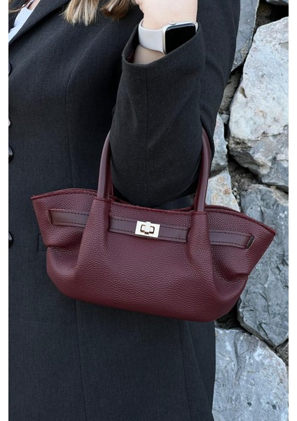 Büzgülü Kilit Detaylı Ayarlanabilir Askılı Siyah Kadın El Kol ve Omuz Çantası modelleri