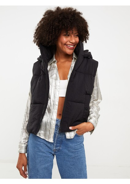 Yeni Sezon Kadın Kapüşonlu Düz Şişme Yelek modelleri