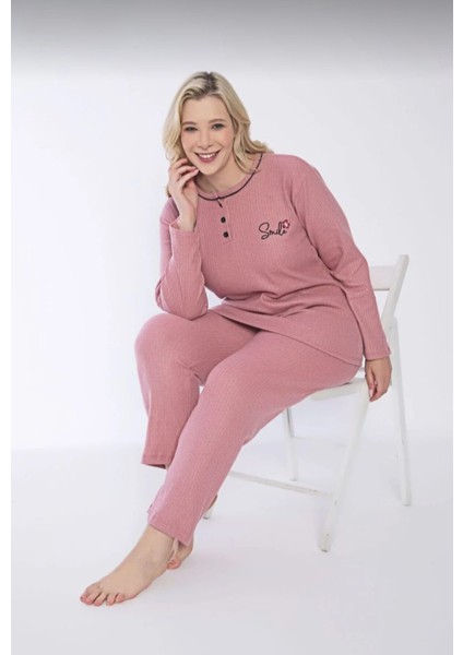 Kadın Kışlık Büyük Beden Yakası Düğmeli Uzun Kollu Interlok Pijama Takımı
