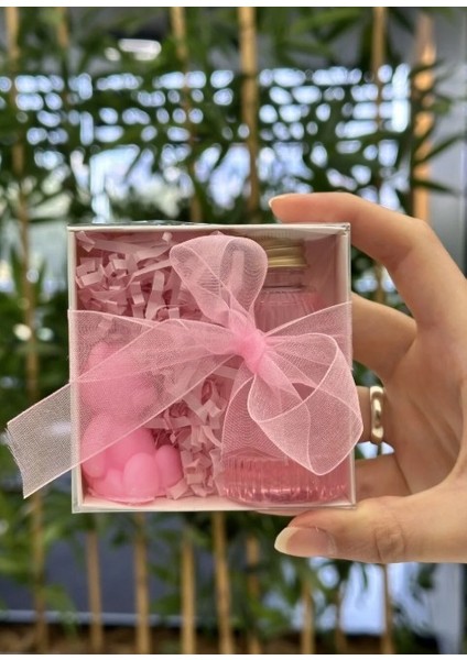 Bebek,doğum,doğumgünü,mevlid,ayıcık ve Kolonya Hediyelik Beyaz Kutu-10 Adet fiyatları