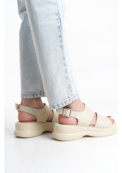 Yüksek Topuk Cilt Üstü Kapalı Yazlık Kadın Dolgu Topuk Krem Sandalet Ayakkabı fiyatları