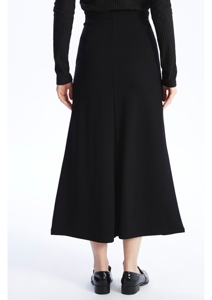 Yeni Sezon Dar Fit Kadın Etek indirimleri