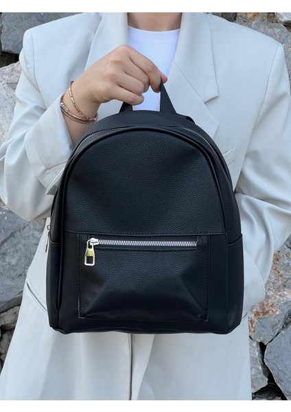 Siyah Kadın Sırt Çantası