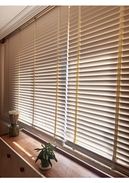 Beyaz Gerçek Ahşap Jaluzi 50MM Zincirli Redüktörlü Ithal Kurdelalı AJS1001 indirimleri