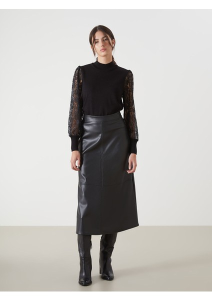 Yeni Sezon Standart Fit Düz Deri Görünümlü Kadın Etek