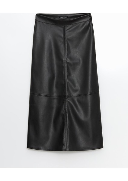 Yeni Sezon Standart Fit Düz Deri Görünümlü Kadın Etek indirimleri