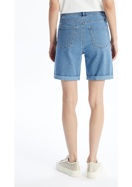 Yeni Sezon Bermuda Fit Kadın Jean Şort fırsatları