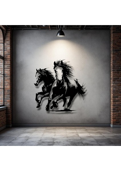 Koşan Atlar Metal Duvar Dekoru – Gücün ve Özgürlüğün Sembolü