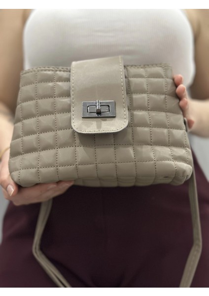 Lvsqvr Kapaklı Kapitone Vizon Cilt Çanta (Beden: Standart) modelleri