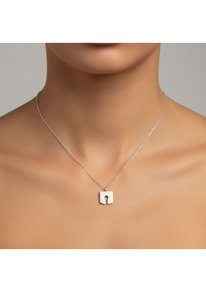 925 Ayar Gümüş Kolye Kilit SM213 fiyatları