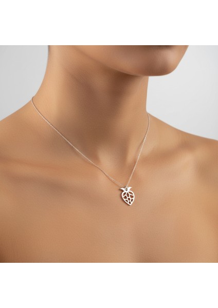 925 Ayar Gümüş Kolye Çilek SM251 fiyatları